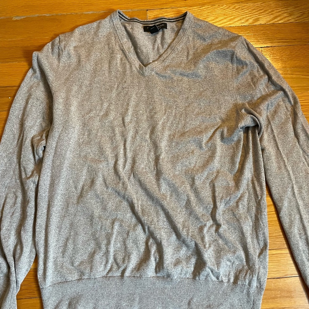 Banana Republic Heather Beige V-Neck Sweater